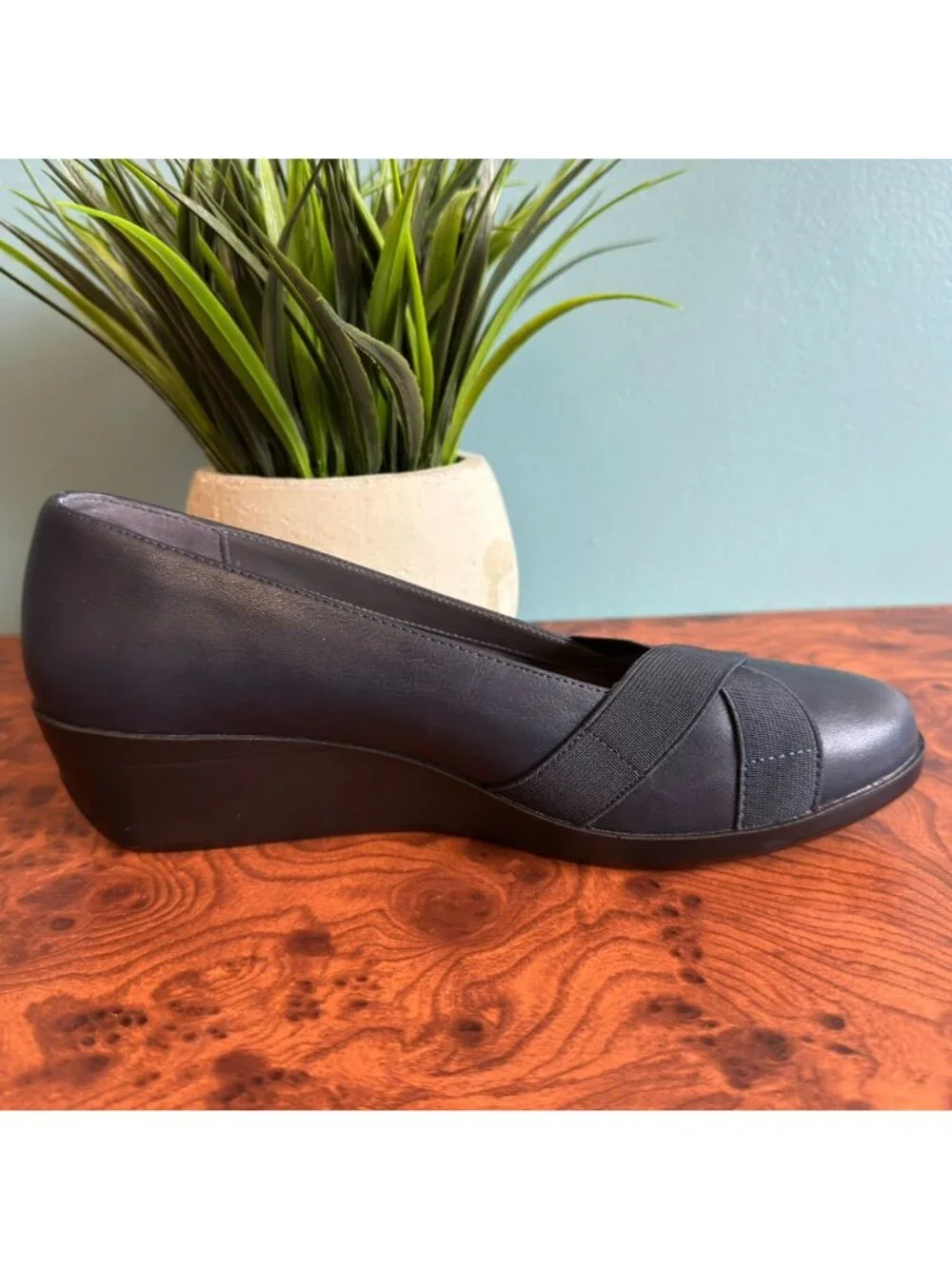 A2 By Aerosoles Womens Shoe 8.5 Truce Navy Blue Wedge Shoes With Box